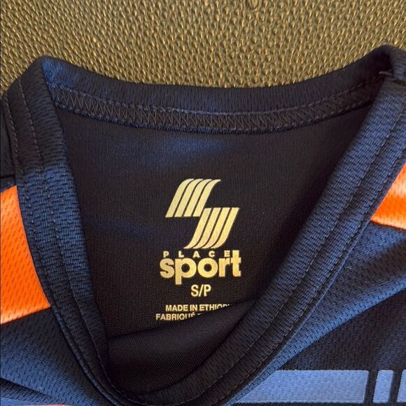 Under Armour Kids Matching Sets - Bundle of 8 pieces ActiveWear - Picture 3 of 9